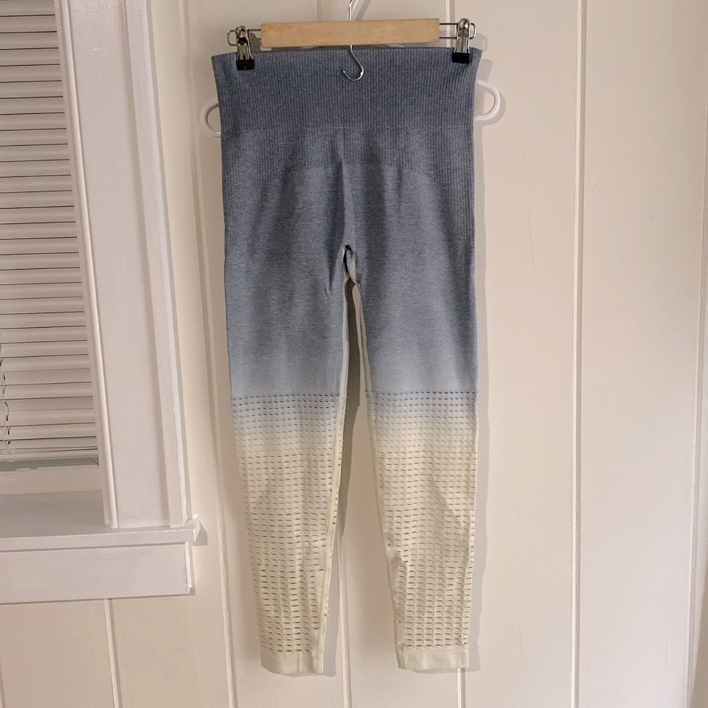 SHEIN blue and white leggings. Size Large.